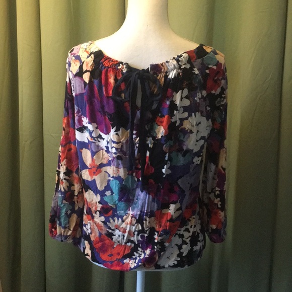 CALVIN KLEIN Flowered Top - Picture 2 of 3